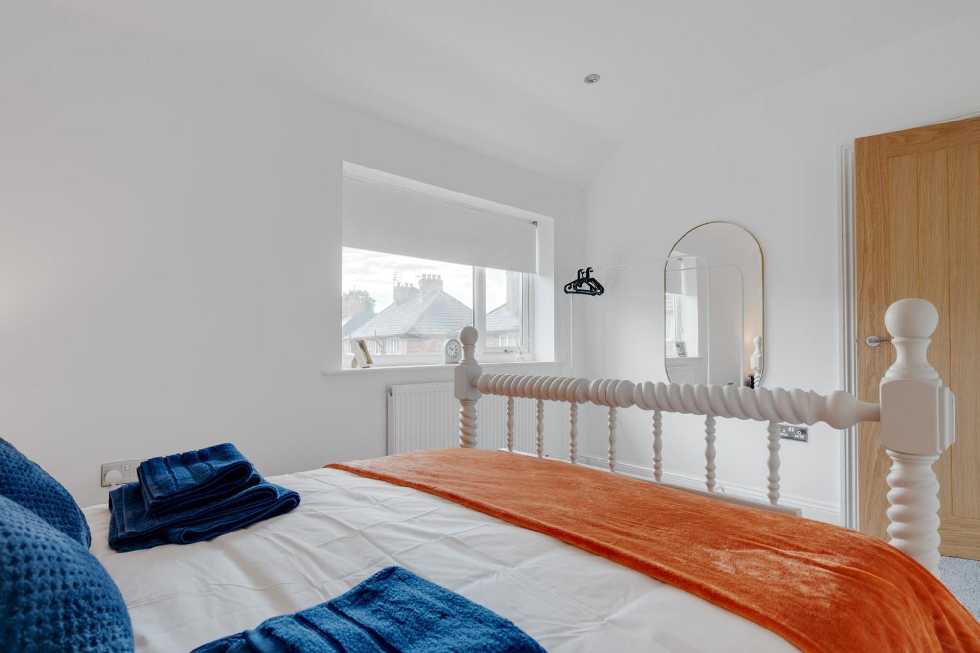הוילה ווית'נשו Shawe House - 10 Minute Mcr Airport - Free Parking חדר תמונה