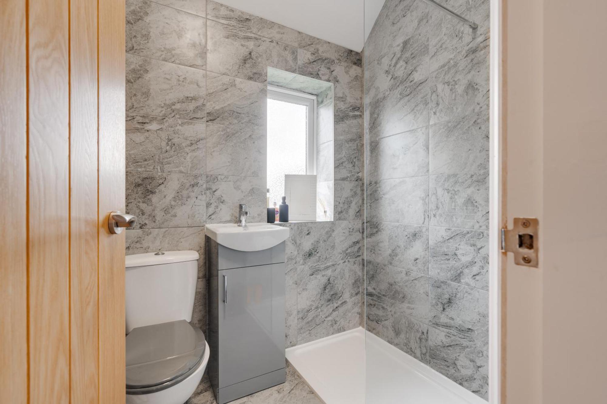 הוילה ווית'נשו Shawe House - 10 Minute Mcr Airport - Free Parking חדר תמונה