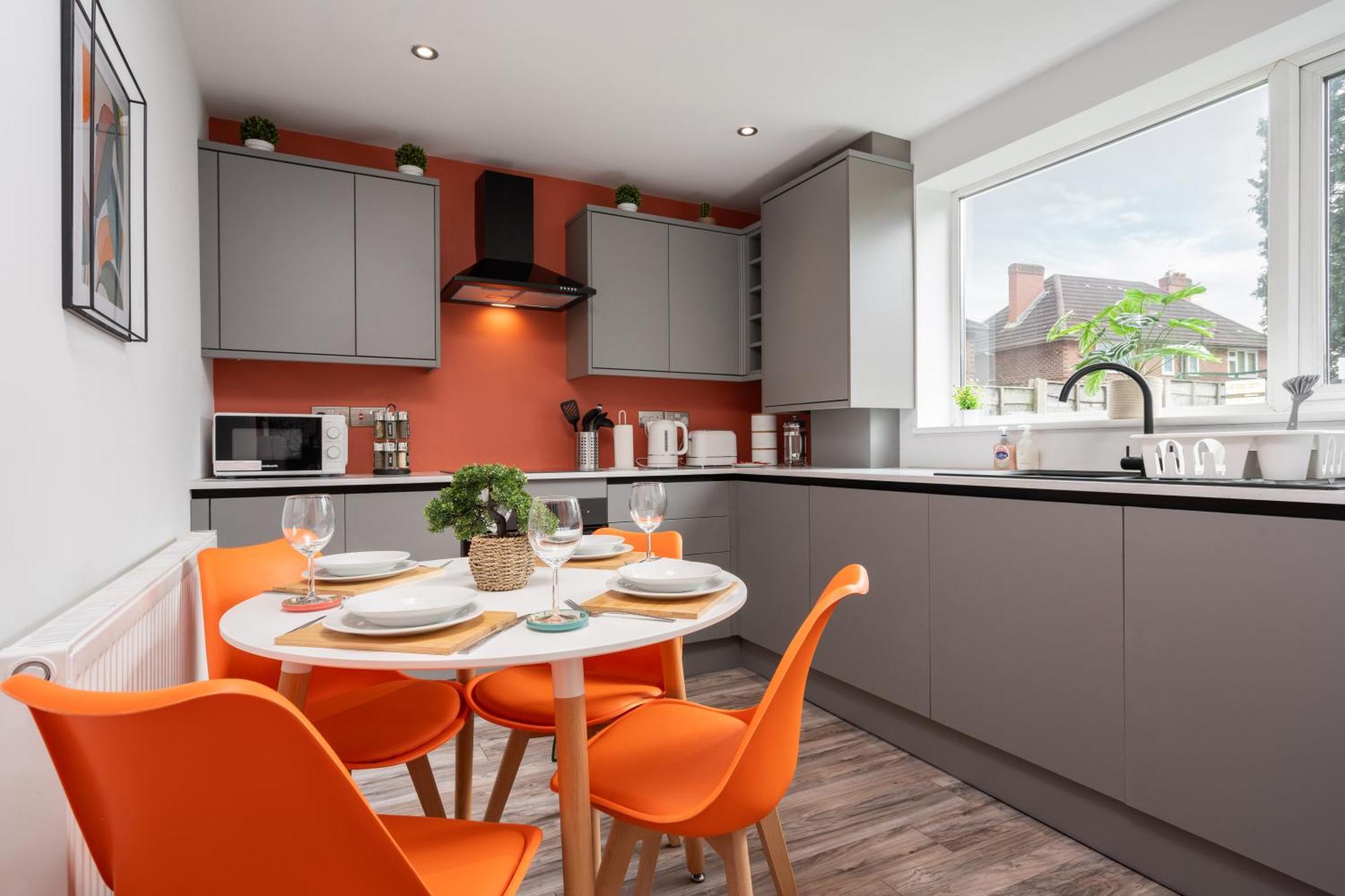 הוילה ווית'נשו Shawe House - 10 Minute Mcr Airport - Free Parking חדר תמונה