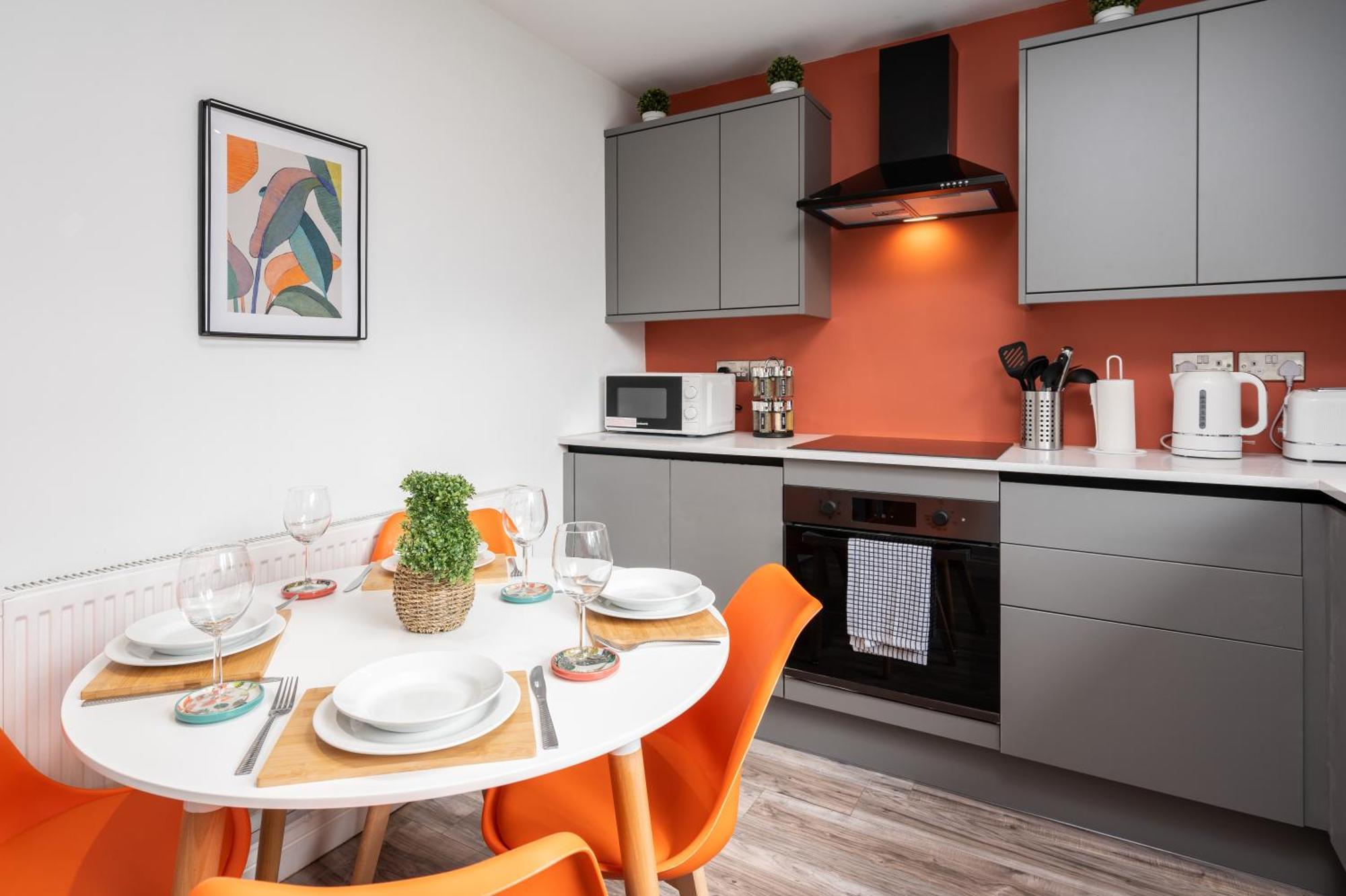 הוילה ווית'נשו Shawe House - 10 Minute Mcr Airport - Free Parking חדר תמונה